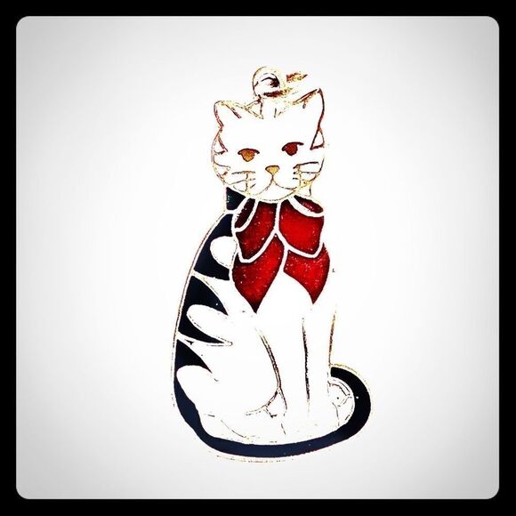 White black red enamel cat pendant charm - Picture 1 of 2